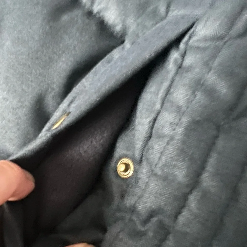 NWOT Navy Vest. Medium. - Picture 5 of 9